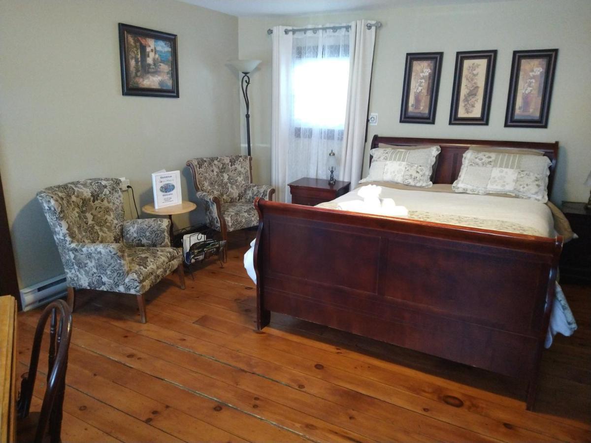 Au Coeur De Magog Bed & Breakfast Eksteriør bilde