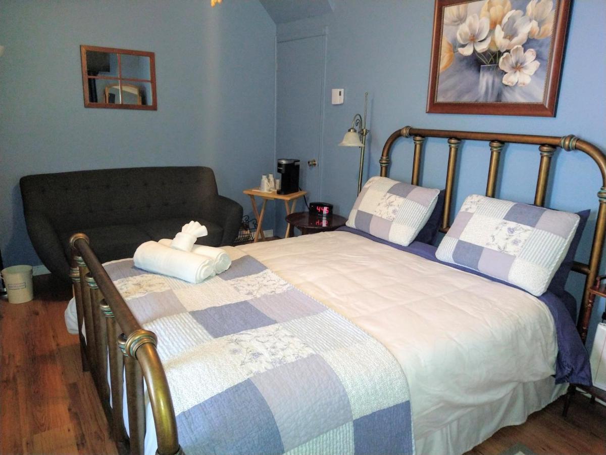Au Coeur De Magog Bed & Breakfast Eksteriør bilde