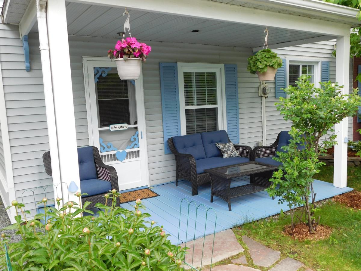 Au Coeur De Magog Bed & Breakfast Eksteriør bilde